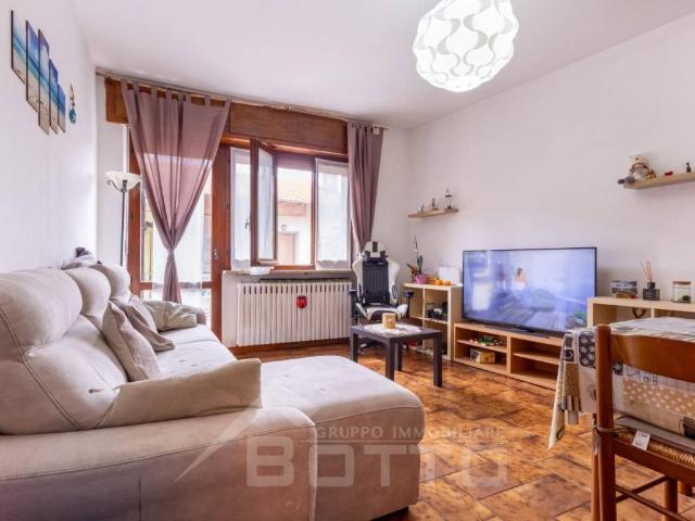 Palazzo / Stabile in vendita a Lenta VC