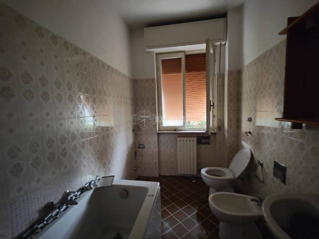 Palazzo / Stabile in vendita a Lentate sul Seveso MB