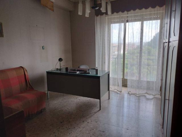 Palazzo / Stabile in vendita a Lentini SR