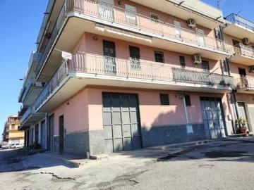 Palazzo / Stabile in vendita a Lentini SR