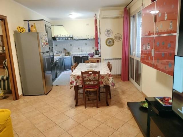Palazzo / Stabile in vendita a Lentini SR