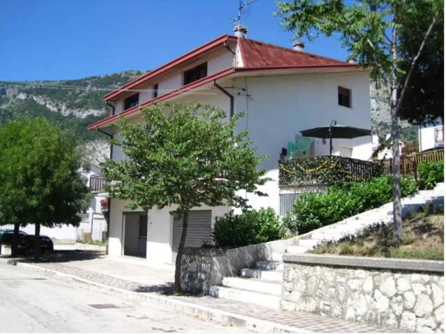 Palazzo / Stabile in vendita a Lettopalena CH