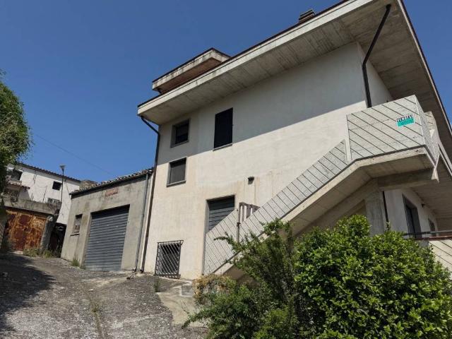 Palazzo / Stabile in vendita a Liscia CH