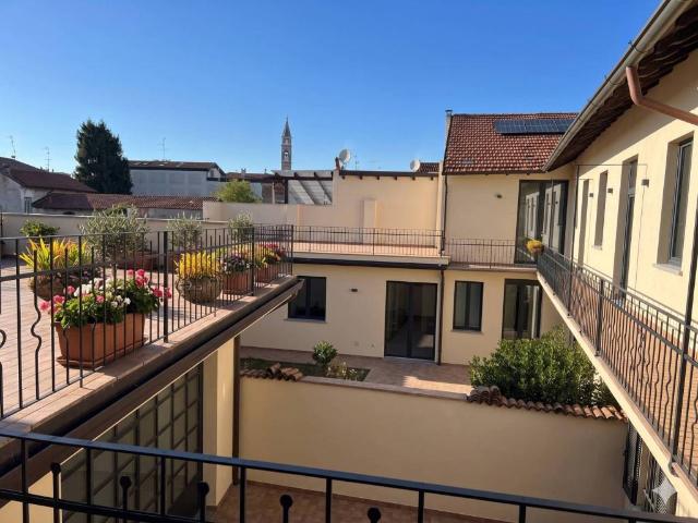 Palazzo / Stabile in vendita a Lissone MB