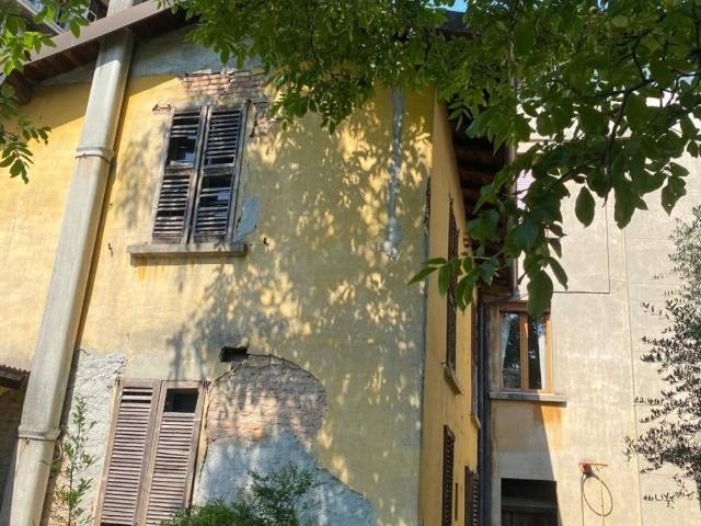 Palazzo / Stabile in vendita a Lovere BG