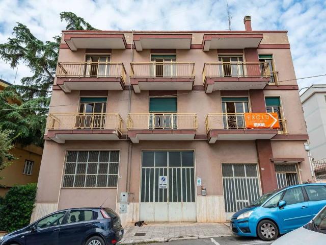 Palazzo / Stabile in vendita a Putignano BA