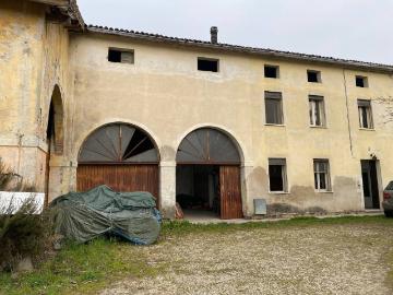 Palazzo / Stabile in vendita a Padova PD