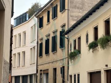 Palazzo / Stabile in vendita a Padova PD