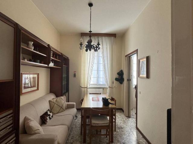 Palazzo / Stabile in vendita a Paderno Dugnano MI