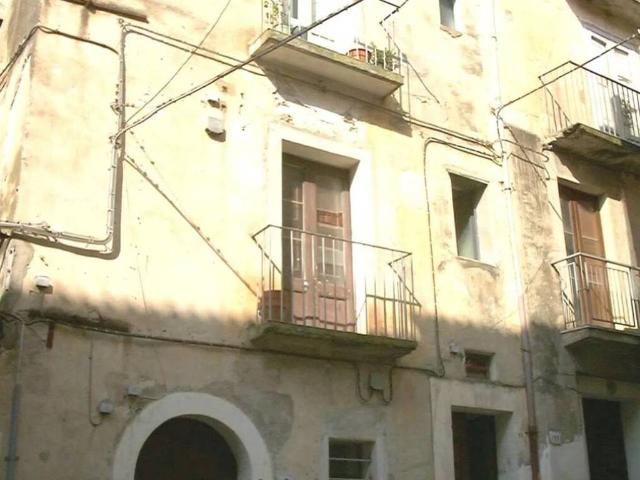 Palazzo / Stabile in vendita a Paola CS