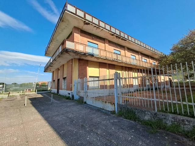 Palazzo / Stabile in vendita a Paolisi BN