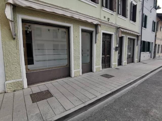 Palazzo / Stabile in vendita a Palmanova UD