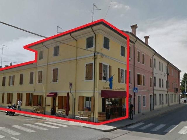 Palazzo / Stabile in vendita a Palmanova UD