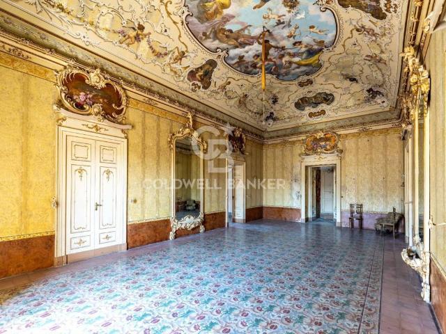 Palazzo / Stabile in vendita a Palazzolo Acreide SR