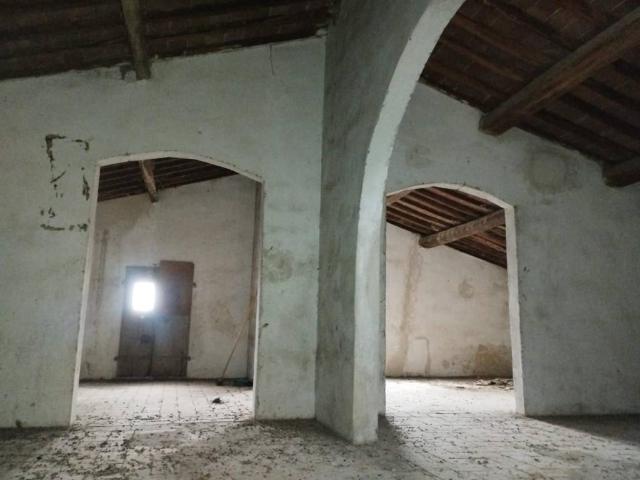 Palazzo / Stabile in vendita a Palaia PI