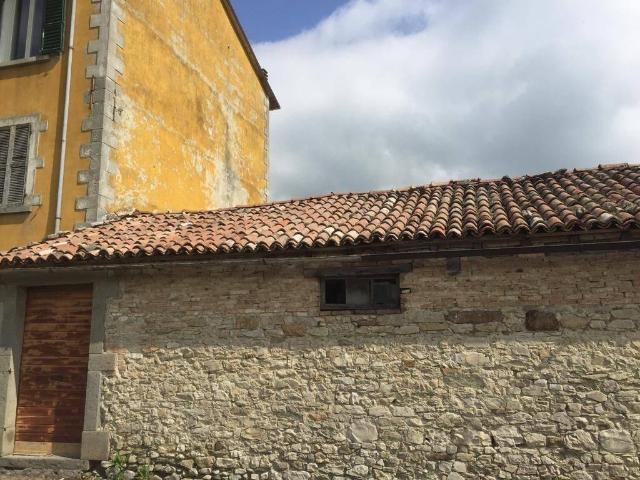 Palazzo / Stabile in vendita a Palanzano PR