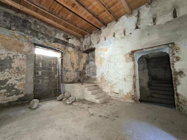 Palazzo / Stabile in vendita a Palermo PA