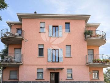 Palazzo / Stabile in vendita a Parma PR