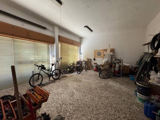 Palazzo / Stabile in vendita a Parre BG
