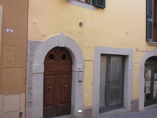 Palazzo / Stabile in vendita a Pelago FI