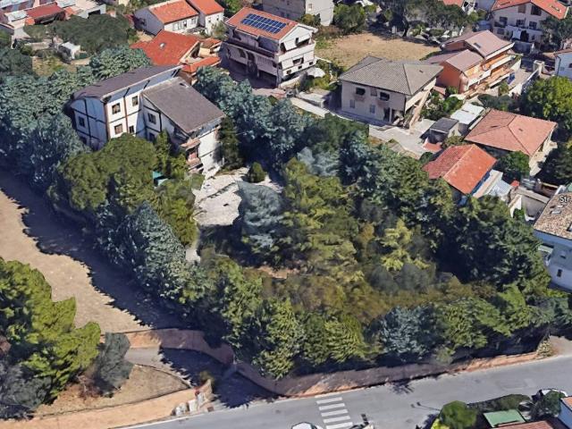 Palazzo / Stabile in vendita a Pescara PE
