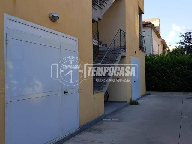 Palazzo / Stabile in vendita a Pescara PE