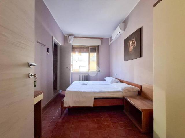 Palazzo / Stabile in vendita a Peschiera del Garda VR