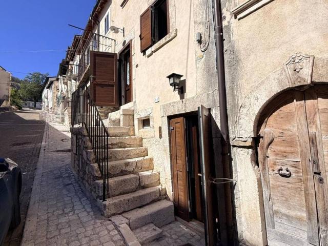 Palazzo / Stabile in vendita a Pescocostanzo AQ