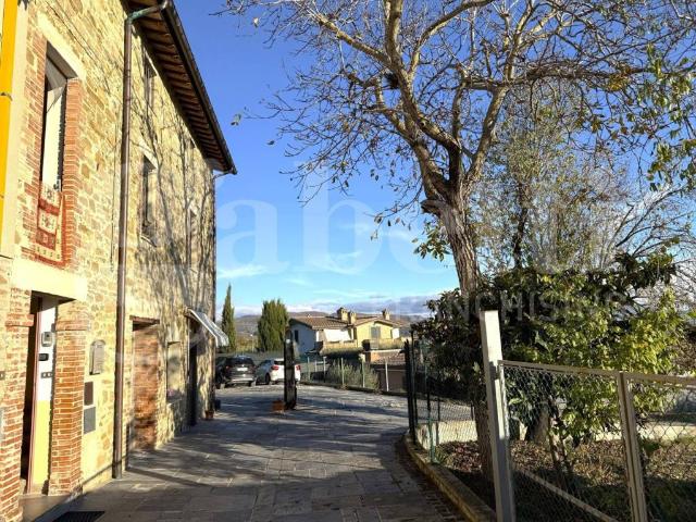 Palazzo / Stabile in vendita a Perugia PG