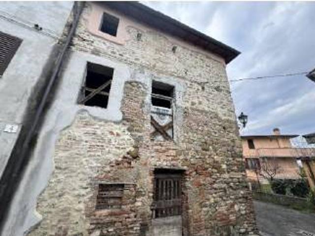 Palazzo / Stabile in vendita a Perugia PG