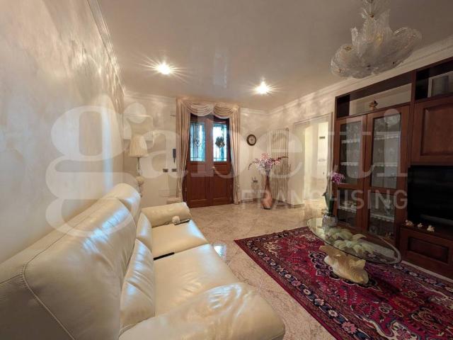 Palazzo / Stabile in vendita a Pettorazza Grimani RO