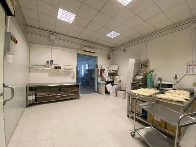 Palazzo / Stabile in vendita a Piacenza PC