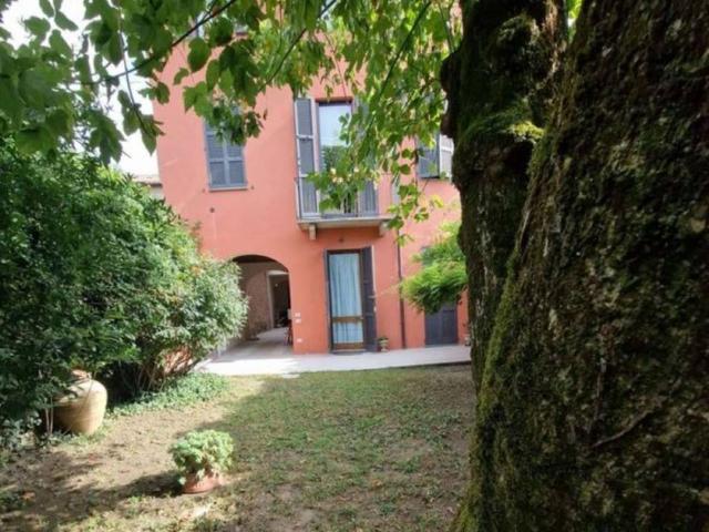 Palazzo / Stabile in vendita a Piacenza PC