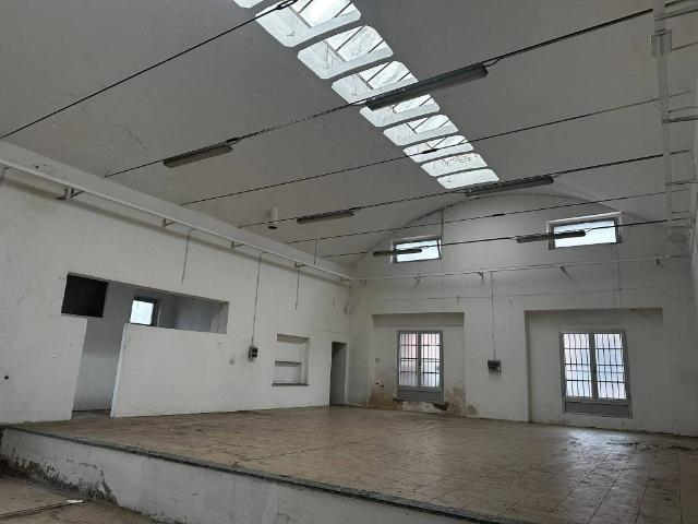 Palazzo / Stabile in vendita a Piacenza PC