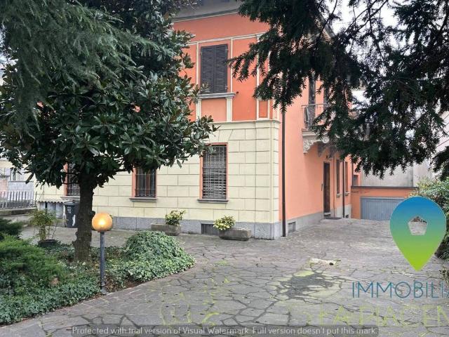 Palazzo / Stabile in vendita a Piacenza PC