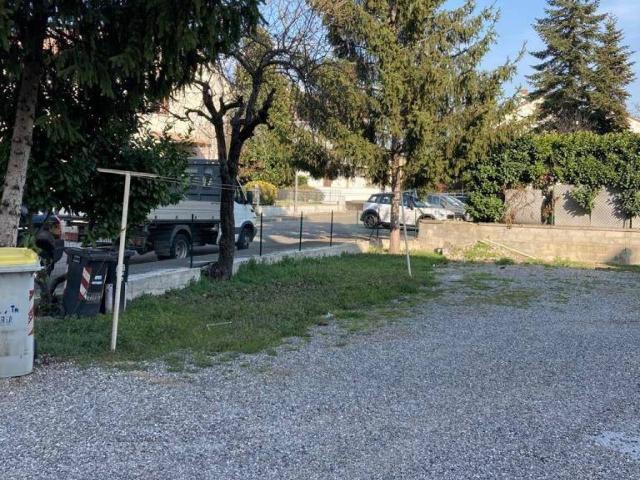 Palazzo / Stabile in vendita a Piacenza PC