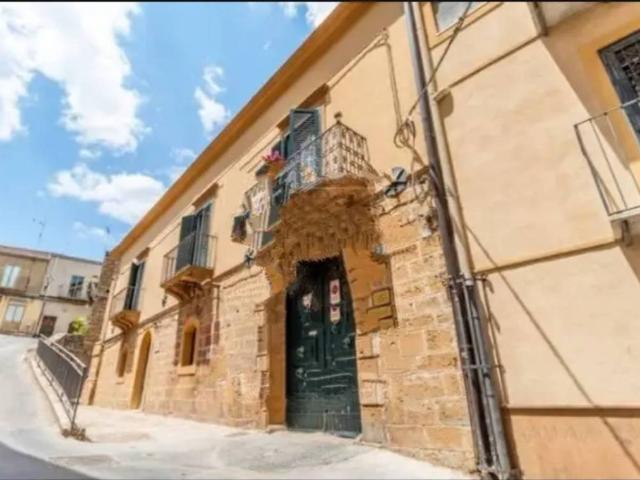 Palazzo / Stabile in vendita a Piazza Armerina EN