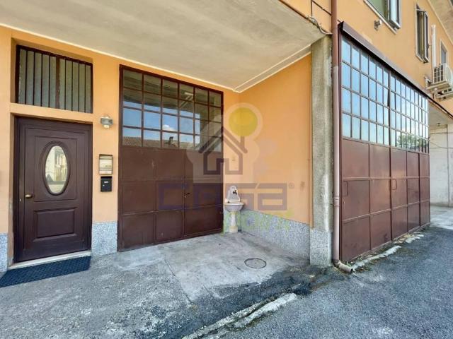 Palazzo / Stabile in vendita a Pieve Porto Morone PV