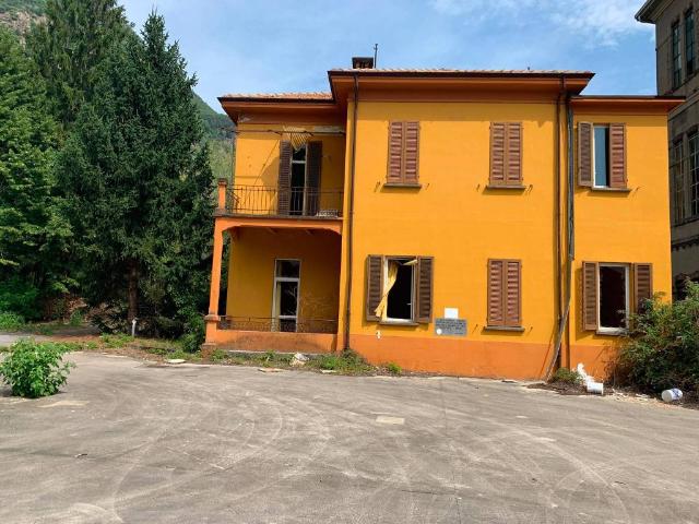 Palazzo / Stabile in vendita a Pieve Vergonte VB