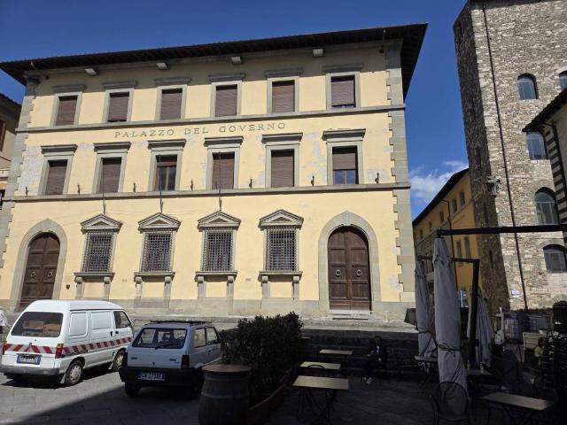 Palazzo / Stabile in vendita a Pistoia PT