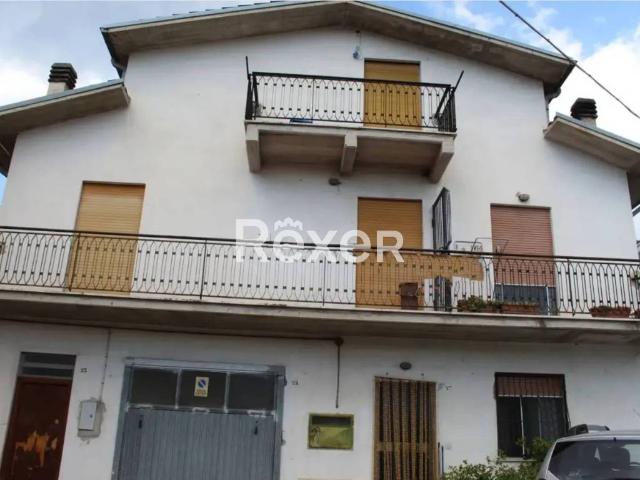 Palazzo / Stabile in vendita a Pizzoli AQ
