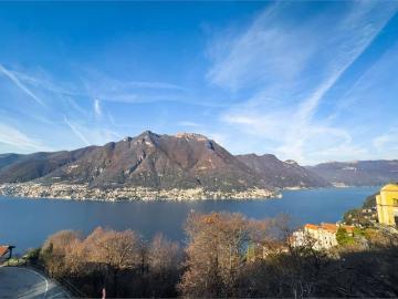 Palazzo / Stabile in vendita a Pognana Lario CO