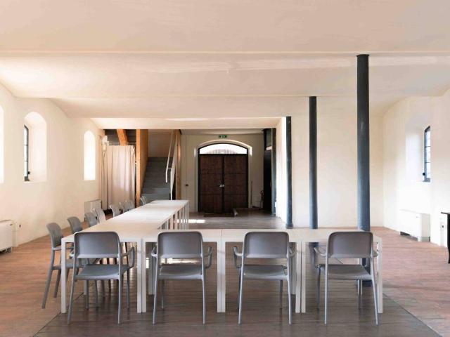 Palazzo / Stabile in vendita a Podenzano PC