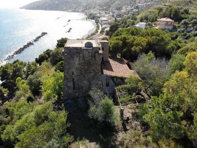 Palazzo / Stabile in vendita a Pollica SA