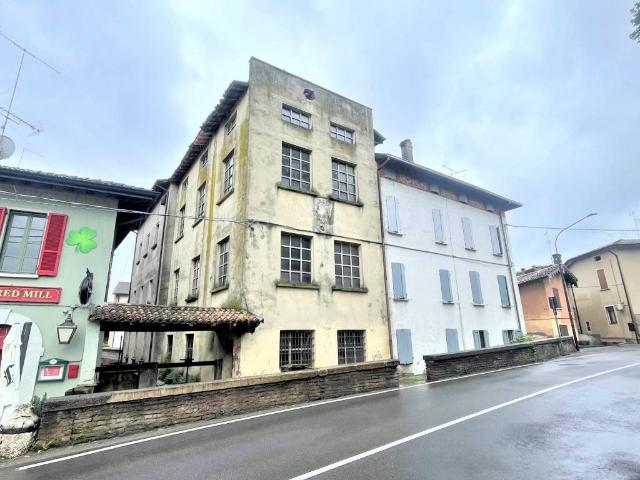 Palazzo / Stabile in vendita a Poncarale BS