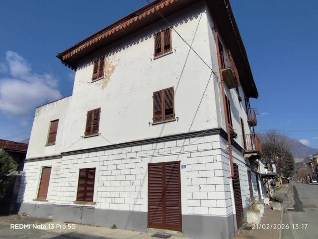 Palazzo / Stabile in vendita a Pont Saint Martin AO