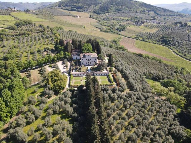 Palazzo / Stabile in vendita a Pontassieve FI