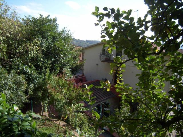 Palazzo / Stabile in vendita a Pontassieve FI