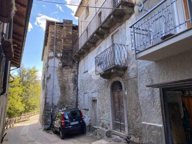 Palazzo / Stabile in vendita a Ponte di Legno BS