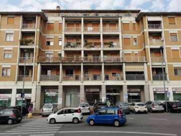 Palazzo / Stabile in vendita a Ponte San Pietro BG